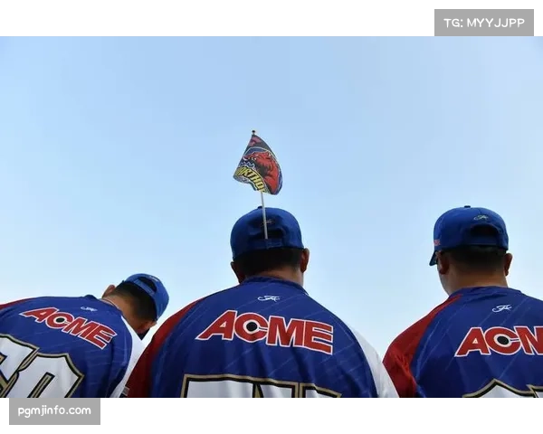 英国伦敦举办首届“城市企业垒球联赛”，金融与科技公司组队参赛